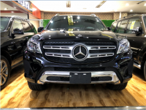 进口车市梅赛德斯-奔驰，作为世界历史最悠久的汽车品牌，一直以来引领着汽车行业的创新与发展，在豪华车全球销量排行榜上，与宝马一直长期占据