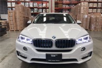 进口车市宝马X5经历了多年风雨，并引领了豪华公路SUV的新潮流，成为这个级别最畅销的车型之一。其实从第一代车型开始，X5就比较偏重于公路上的表