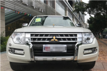 进口车市三菱帕杰罗V93的越野性能，属于实用派一类，没有过多的噱头，在恶劣条件下的优良的可靠性能带你摆脱任何困境。18款新车搭载三菱第二代超...