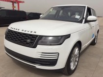 【进口车市】它有一个充满了传奇与幻想的名字，它有能力更有实力成为传世不朽的经典。只因人海中的惊鸿一瞥，坦途上的绝尘而去，路虎揽胜行政以...