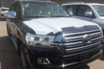 兰德酷路泽诞生以来的60多年，不但在车界历史缔造了经典的传奇，也在世界各个角落陪伴无数人挑战各种路况，这是一款性价比较高的SUV。2018款丰田