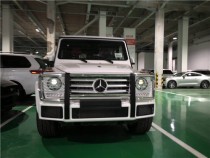 进口车市奔驰G级一直是最顶级的越野车，无论越野性能还是豪华程度都是处于金字塔顶端的水平。事实证明，奔驰G级这种结构的老底盘对于越野车来说...