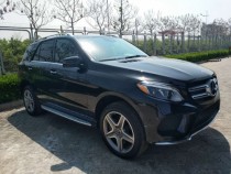 配置:18款加版奔驰GLE400:配置:车架号：2632豪华包灯光包豪华包（金属漆全景天窗，前后座椅加热，智能卡无钥匙进入，苹果CarPlay，停车辅助，并道辅助