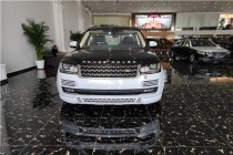 进口车市路虎，一直在人们的心中就是一款强悍的越野车型，即使现在流行的趋势是以城市SUV为主，但是路虎不但非常完美的迎合了当今社会的流行元