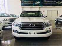 18款酷路泽4600限量18铝，后排娱乐，底挂，8气,6速，天窗，冰箱，7座丝绒座椅，熏黑氙气大灯，熏黑尾灯，前后雾灯，大灯清洗，智能卡一键启动/遥启