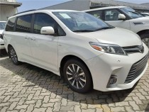 2018款丰田塞纳新车集大气于一身，不需要过多的奢华来修饰，一样能得到广大消费者得青睐，简简单单方便使用，就能体现出商务风采的一面。进口车