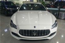 18款总裁3.0TS四驱基本四驱424马力，3.0T，8速，20轮，红色卡钳，音响哈曼，四门智能卡，运动模式，真皮座椅12项调节带记忆，电动折叠后视镜加热，并