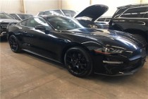 进口车市：福特野马对于熟悉美国肌肉车的人来说都是一种信仰一种精神一种追求与诱惑。一切以实用为主，是野马的一个突出特点。福特野马增加了