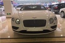 【进口车市】宾利向来以低调的奢华令那些少数拥有者保持着与众不同的优越感，然而开蓬的GTC却是家族的叛逆者，不但高调的宣扬着自己显赫的社会