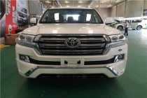 进口车市丰田酷路泽4000越野功能增强，有着“四驱之王”美誉的它，性能的提升才是众盼之重。当车辆行驶在特殊路况时，低速巡航系统会自动控制发