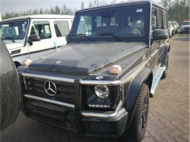 进口车市奔驰G500势为强者精神，无论驰骋在平坦的城市，或是纵横在蜿蜒起伏的山间，都将呈现最完美的驾控表现。奔驰G500，享受探索精神，突破常规...