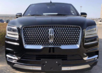 平行进口2018款林肯领航员来袭，超大的车身，体现出来的不仅是威猛，周身散发出来的尊贵气息，让人肃然起敬。新车能带给您尊贵的驾乘感受，充足