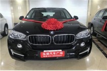 【进口车市】‍‍宝马X5是平行进口豪华SUV的经典代表，3.0V6发动机，具备优异的操纵灵敏度和操纵稳定性，无论在公路上还是在崎岖小径上，它都能输