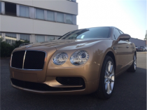 进口车市宾利飞驰，只要一说出名字就会立刻被人们冠以各种“高大上”的光环，这是并不仅仅因为它是一个超豪华品牌，更多的源于它百年来的历史底...