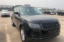 进口车市路虎，一直在人们的心中就是一款强悍的越野车型，即使现在流行的趋势是以城市SUV为主，但是路虎不但非常完美的迎合了当今社会的流行元