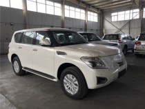 进口车市日产途乐越野与征服似乎成为它一贯的代名词，这辆屹立于大雨中的机械，完成了其车型史上最不凡的蜕变。相对于前几代产品，全新日产途