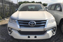 丰田穿越者个性的外观、经济的定位、进口车的品质、不甘于在城市中游走而期待着逃出钢铁丛林到野外撒欢的强悍性能，都不愧于“穿越者”这个名