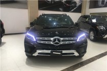 进口车市2018款奔驰GLS450美规刚毅而灵动的车身线条，使整个车身更显尊贵气派。整体略微圆润，再经过诸多细节的改造与琢磨使其变得更为精致。显著