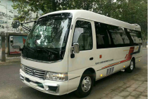 与一般的商务车或者中巴车不同的是，丰田考斯特作为一款大型的客车在近几年的发展中逐渐开辟了改装的领域。丰田考斯特改装商务车成为现在商务