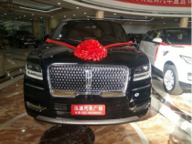 【进口车市】配置:2018款林肯领航员5.7米长轴，中规5.3米，加版450匹马力，中规415（豪华包和科技包和奢华坐椅包和驾驶辅助包)全景天窗、智能卡、远