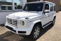 硬派越野车，除了JEEP的牧马人和路虎的卫士外，奔驰G级绝对是不能被忽略的，它除了拥有复古刻板的外形以外，强大的底盘和四驱系统也让这款车几乎...