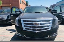 进口车市超大的车身，压迫感的前脸，强劲的动力。如果你在远处看到它觉得它是一个“大家伙”那么当你走进它你就会发现，“大”根本不能够形容