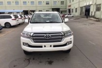 俗话说“车到山前必有路，有路必有丰田车”。丰田陆地巡洋舰酷路泽4600的车型在平行进口车销量排行榜中一直处在前列，时尚动感的外观设计、丰富