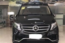 奔驰至今已有131年的历史了，从轿车的诞生至今，它发明了无数个第一，被誉为“轿车的发明者”。毫不夸大的说，梅赛德斯的每一款车都是一个精彩