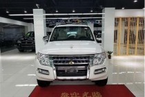 进口车市三菱帕杰罗V97在国内众多越野爱好者心中有着不可取代的地位，作为高性能SUV的代表之一，帕杰罗的越野性能，没有太多的花俏，完全属于实