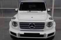 如果提到豪华硬派越野SUV，那大家首先会想到的多半会是奔驰G级。在越野圈里，喜爱它的人都称它为“大G”，而大G也绝对可以说是越野圈中最强悍的