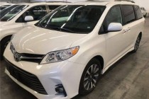 丰田塞纳时尚、大气、舒适、省心、安全，是很多人心目中的理想座驾，无论是用于享受生活还是忙碌于商务，它都是上乘之选。新车为您带来具有更大...