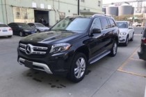 全新一代奔驰GLS450，传承百年奔驰的悠久文化，突破时代的领先科技，完美卓绝的造型设计与舒适奢华的内饰风格，强悍的越野性能在每一次飞跃中笑