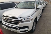 【进口车市】丰田酷路泽4000见证一个传奇的诞生，60余载的辉煌让人心生敬畏。丰田兰德酷路泽4000提升了车辆的耐久性、可靠性和越野性能，实现了更