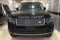 颜值一直是消费者首先关注的要素，这成为众多车企大力投入设计研发的原因。如何在标新立异与迎合大众中求得平衡成为设计师的重要课题。路虎揽