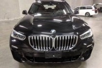 宝马X5作为豪华品牌中大型SUV的佼佼者，已经成为日常路面上最为常见的该级别车型之一。你也许对汽车算不上了解，但宝马X5的名号却一定耳熟能详。