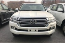 作为销量经久不衰的经典越野车型号，丰田酷路泽4000在全世界拥有着非常高的市场口碑，皮实耐用的设计，强大的越野性能，舒适的驾乘体验一直是车