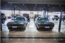 道奇挑战者作为美国肌肉车的主要代表车型之一，拥有野性十足的复古外观，同时也拥有着让其他车型咂舌的澎湃动力。它承载着美国人对汽车的独到见...