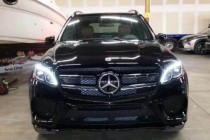 GLS450作为奔驰家族旗下最具代表性的SUV车型，拥有优雅的外观设计，宽大的内饰空间，舒适的驾乘环境，奔驰新车更搭载了众多科技配置，拥有着其他