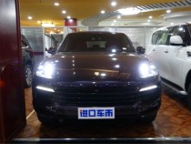 说起保时捷，大家肯定会首先想到它的跑车系列，比如911、718知名度还是非常高的，但其实保时捷旗下的SUV销量也非常火爆，所以小编今天就给大家介