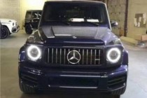 奔驰G级不管是轰鸣的排气声浪，还是车门上锁的声音，都使人心旌摇曳。现在愈来愈多的消费者希望越野车也可以有更好的铺装路面表现，来自德国的