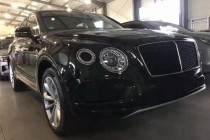 宾利添越就是真真正正的富豪SUV，不仅在“江湖上的地位”肯定不会低，而且对任何人事物肯定都有着自己的一套高标准。据宾利的设计师说，添越车身...