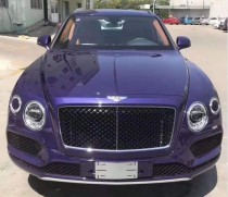 【进口车市】宾利添越（Bentayga）的名字来源于西班牙大加纳利岛的名为“RoqueBentayga”的山峰，宾利设计巨匠们的审美，反映在这一伟大品牌对用料的